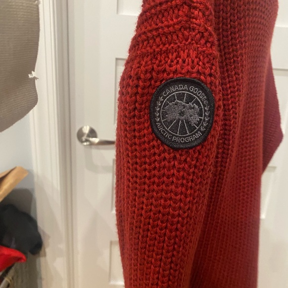 Canada Goose Crimson Red Merino Wool knit Turtle Neck Sweater​ - Picture 7 of 7